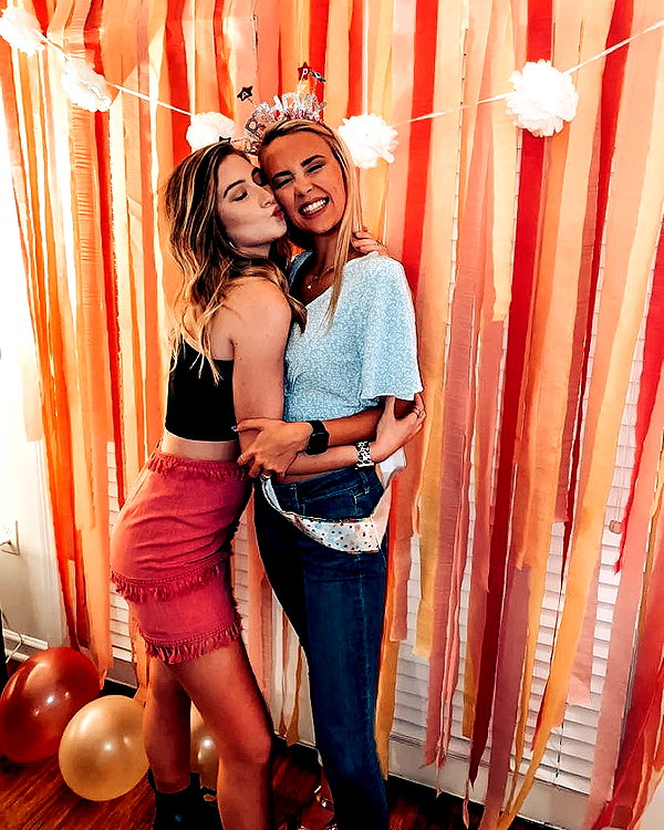 annaa_thompsonnn instagram image archive image