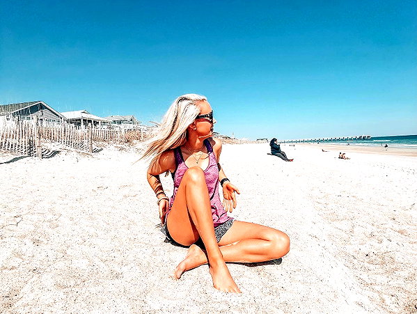 annaa_thompsonnn instagram image archive image