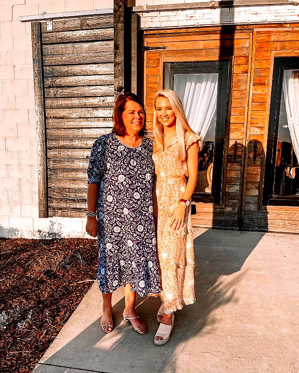 annaa_thompsonnn instagram image archive image