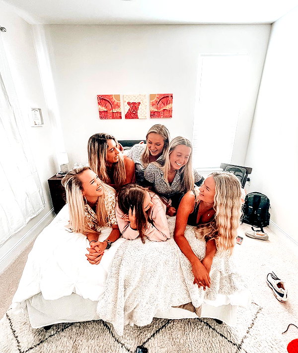 annaa_thompsonnn instagram image archive image