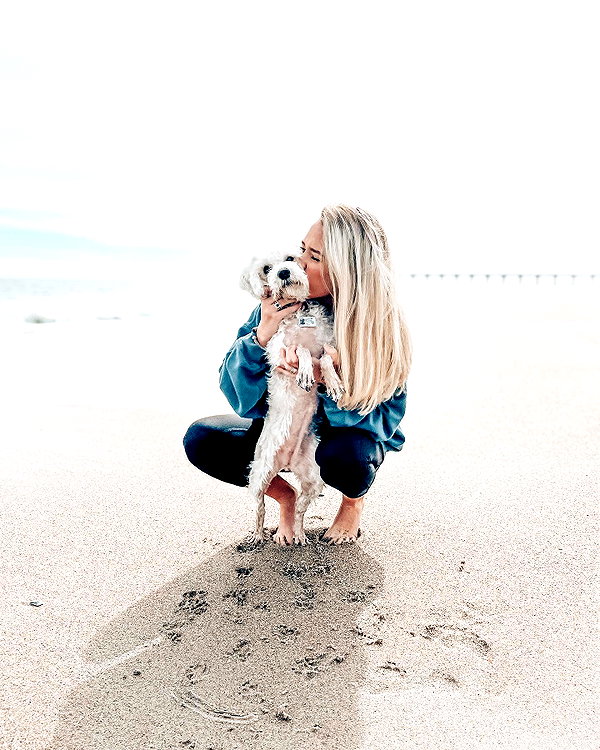 annaa_thompsonnn instagram image archive image