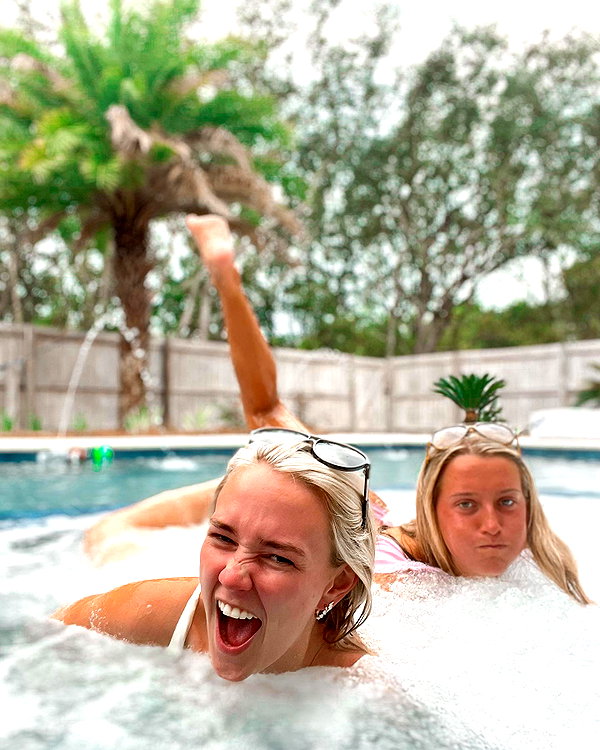 annaa_thompsonnn instagram image archive image