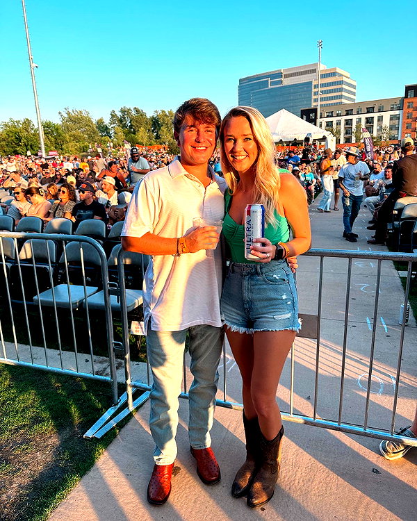 annaa_thompsonnn instagram image archive image