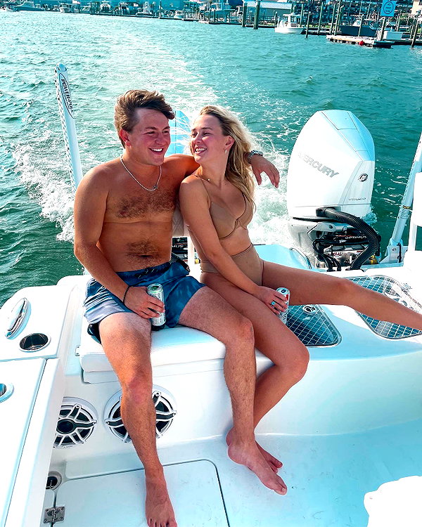 annaa_thompsonnn instagram image archive image