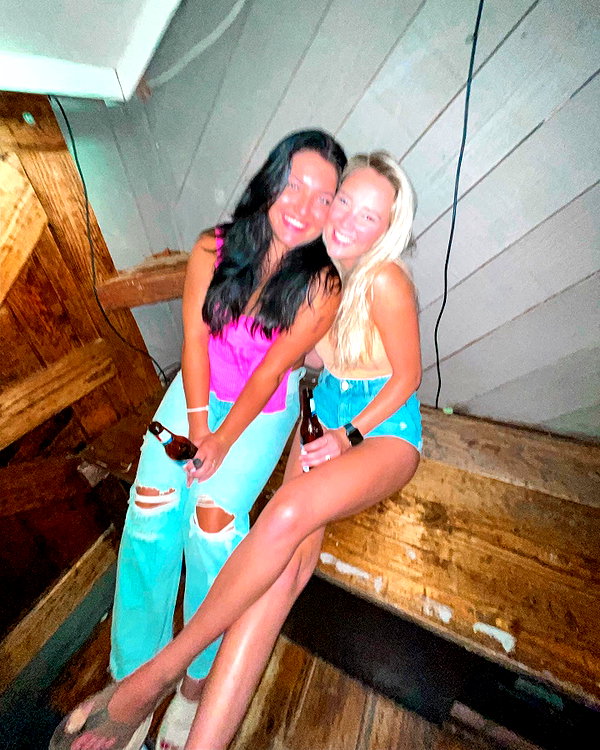 annaa_thompsonnn instagram image archive image