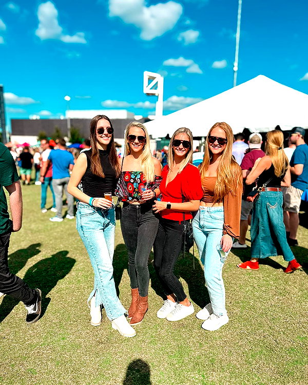 annaa_thompsonnn instagram image archive image