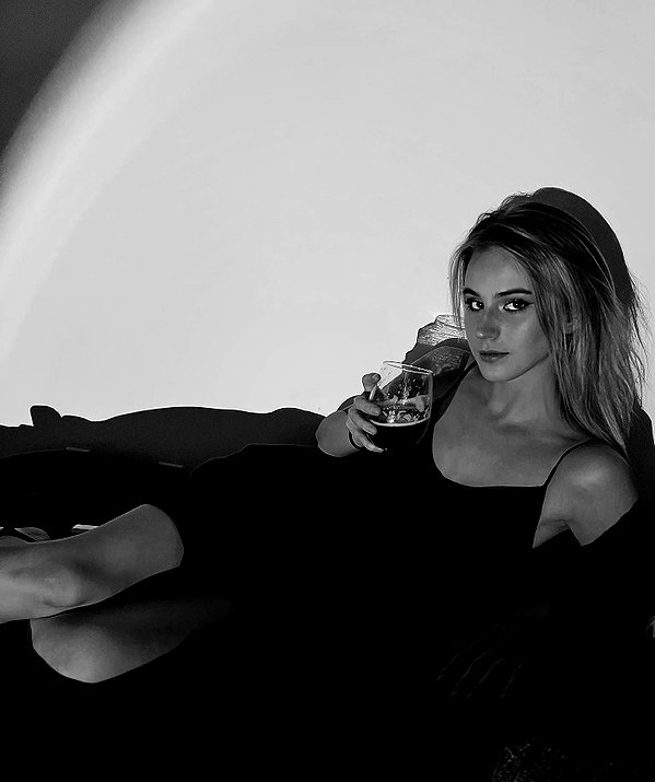 annabel.lucinda instagram image archive image