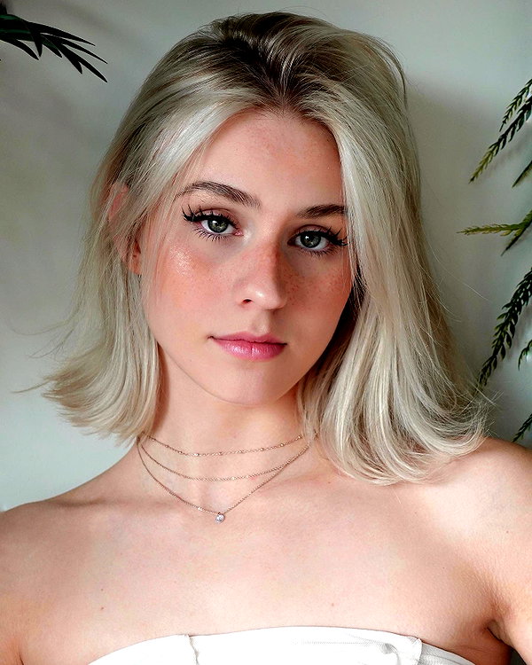 annabel.lucinda instagram image archive image