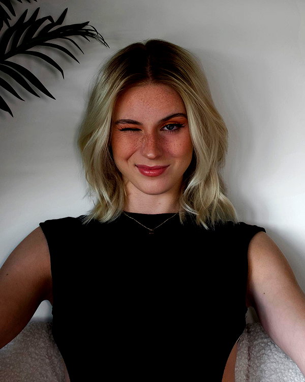 annabel.lucinda instagram image archive image