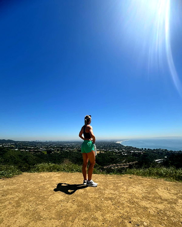 annabel.lucinda instagram image archive image