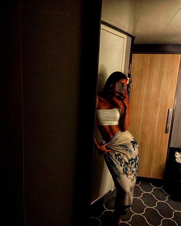 annatuy14 instagram image archive image