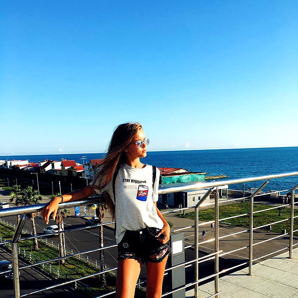 annazak12 instagram image archive image