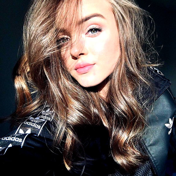 annazak12 instagram image archive image