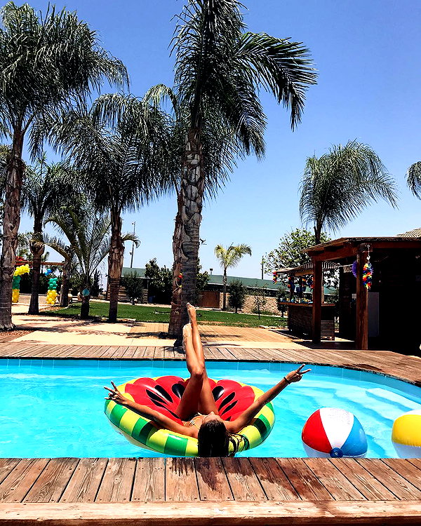 annazak12 instagram image archive image