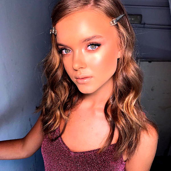 annazak12 instagram image archive image