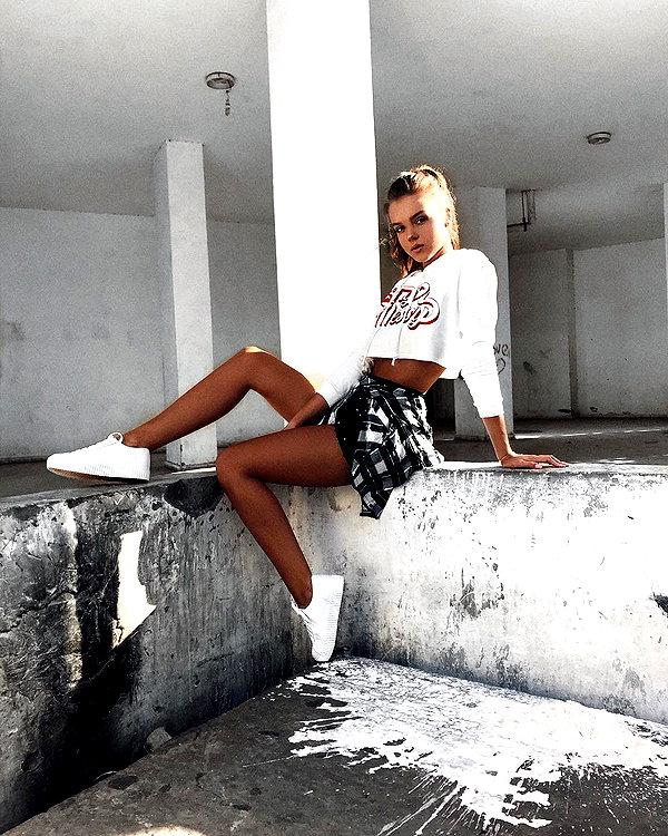 annazak12 instagram image archive image