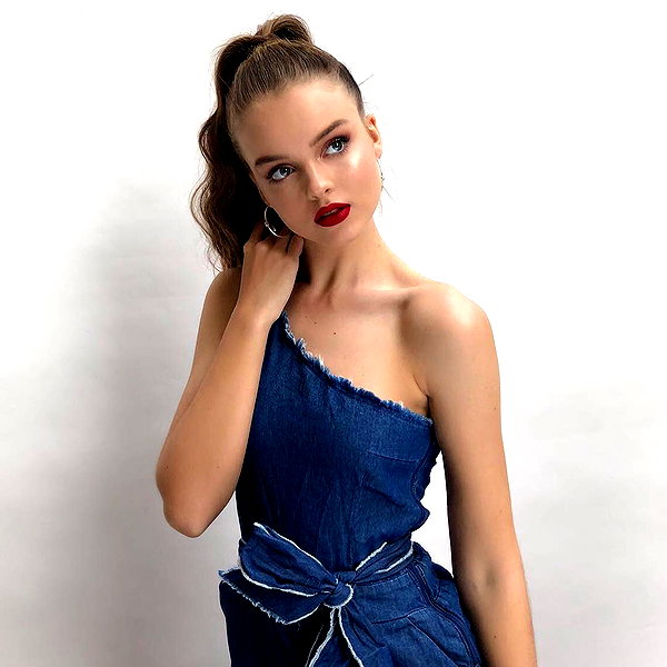 annazak12 instagram image archive image