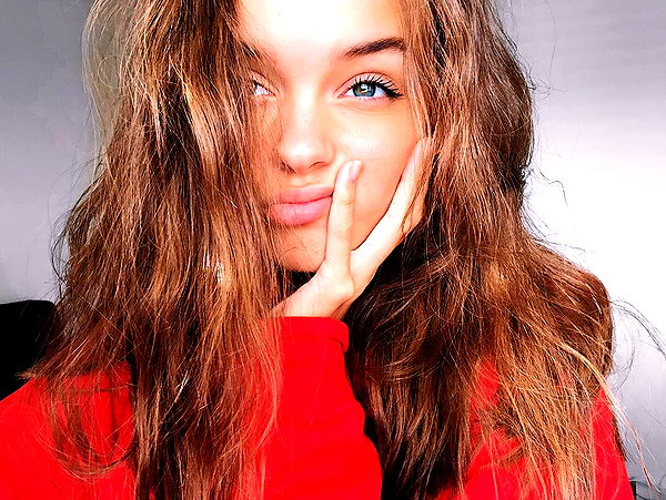 annazak12 instagram image archive image