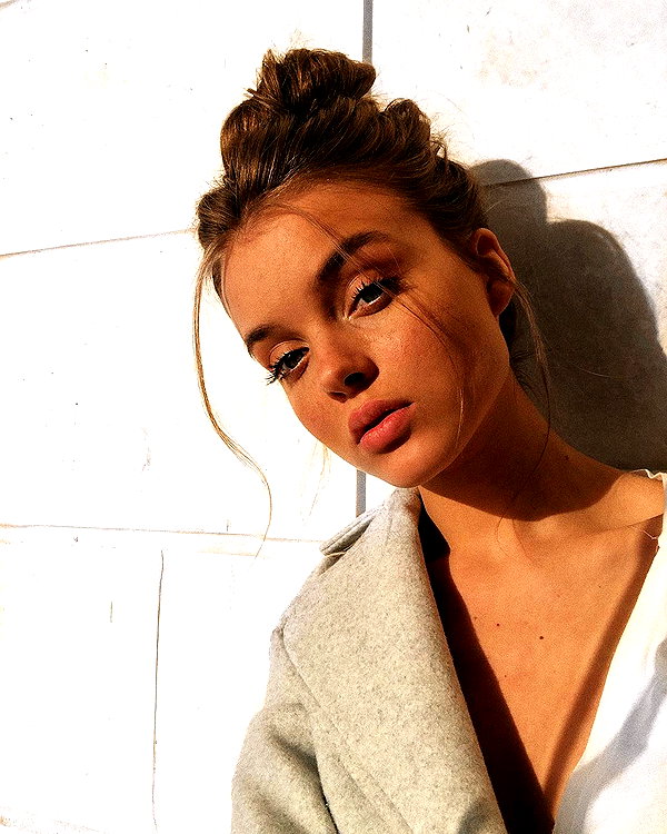annazak12 instagram image archive image