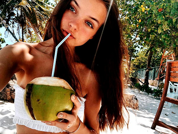 annazak12 instagram image archive image