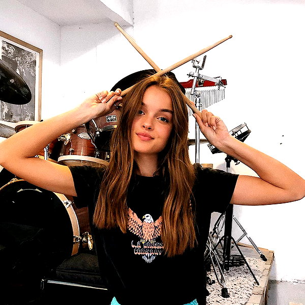 annazak12 instagram image archive image