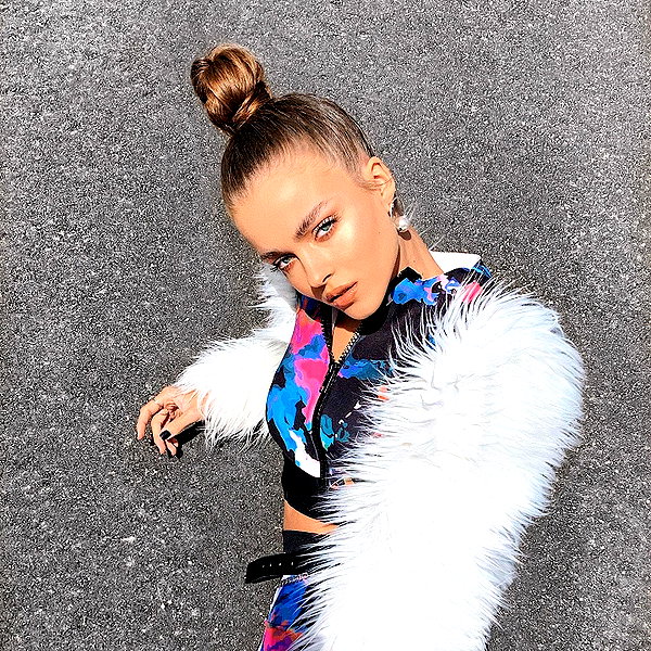 annazak12 instagram image archive image