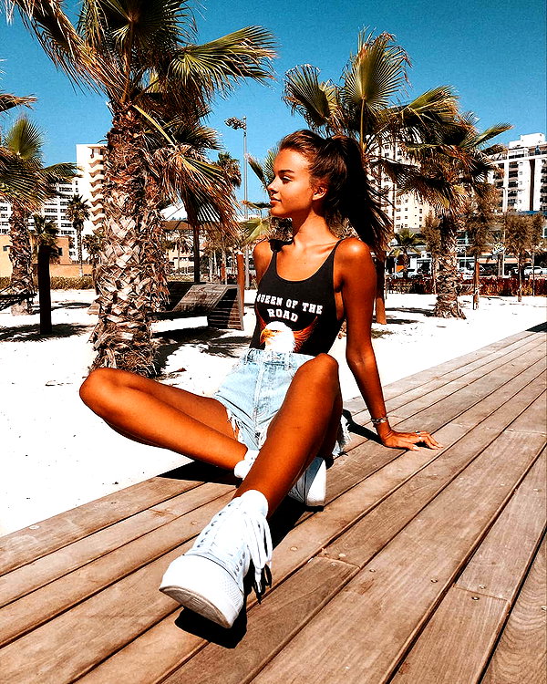 annazak12 instagram image archive image