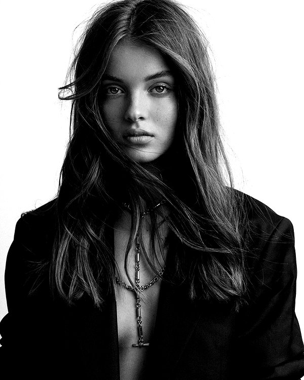 annazak12 instagram image archive image