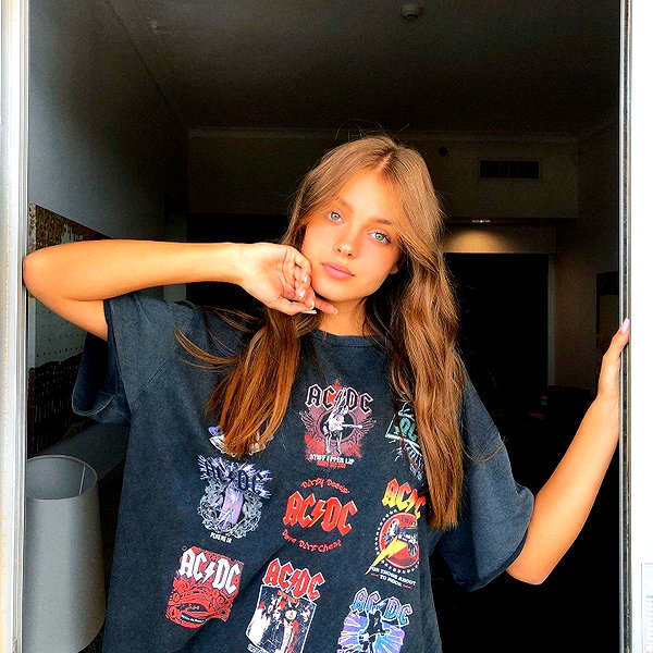annazak12 instagram image archive image