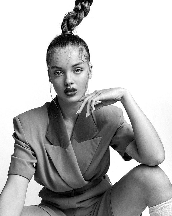 annazak12 instagram image archive image