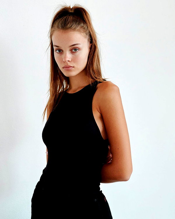 annazak12 instagram image archive image