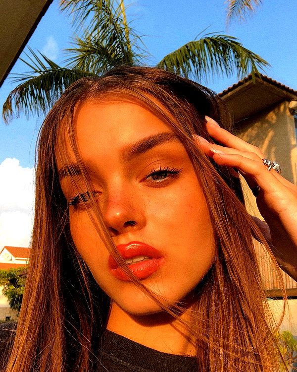 annazak12 instagram image archive image