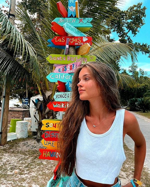 annazak12 instagram image archive image