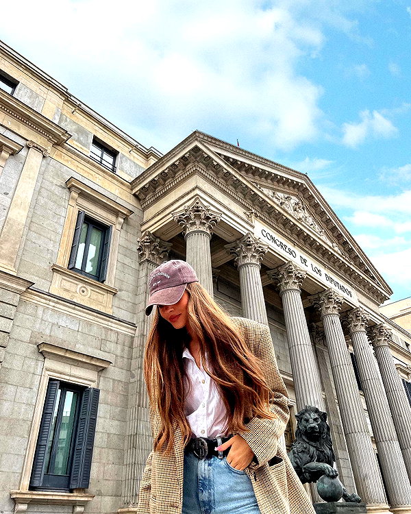 annazak12 instagram image archive image