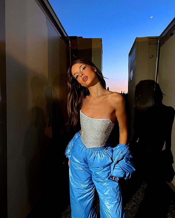 annazak12 instagram image archive image