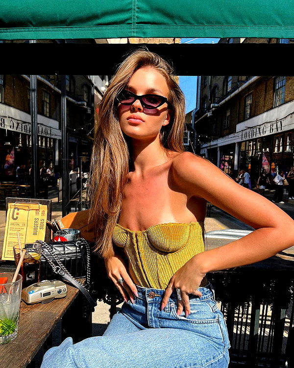 annazak12 instagram image archive image