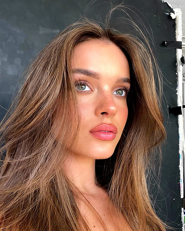annazak12 instagram image archive image