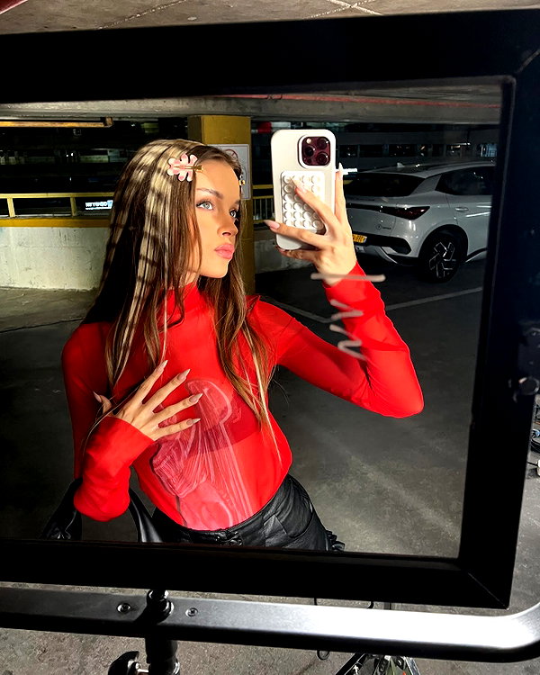 annazak12 instagram image archive image