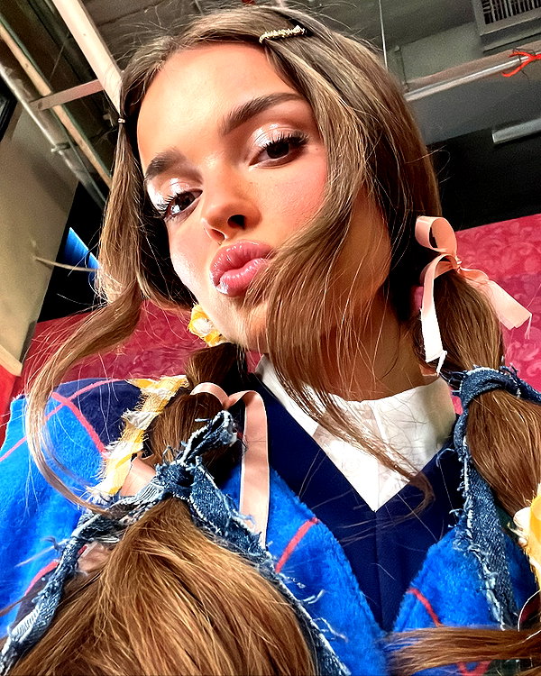 annazak12 instagram image archive image