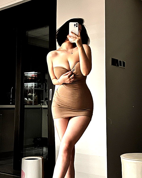 anni.yoo instagram image archive image