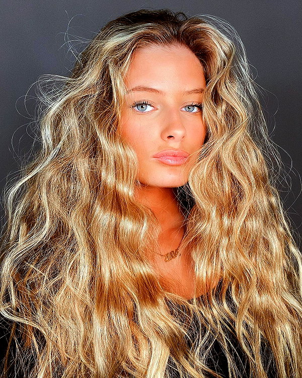 annika.petersonn instagram image archive image