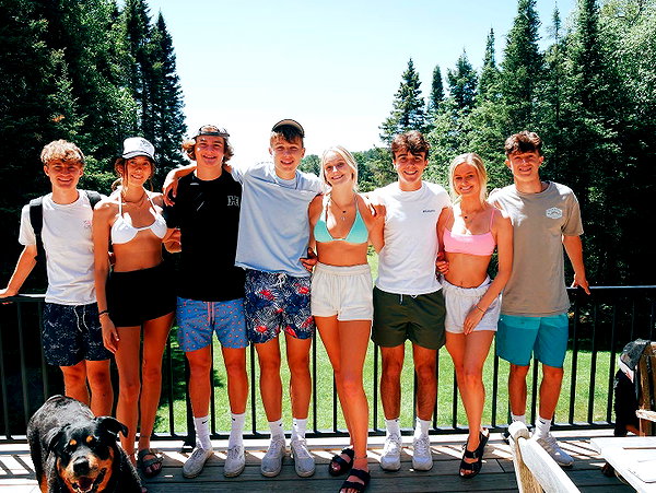 annika.petersonn instagram image archive image