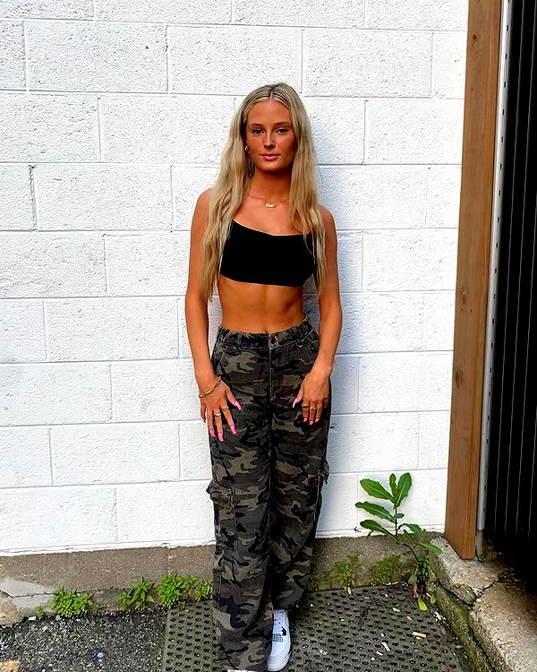 annika.petersonn instagram image archive image