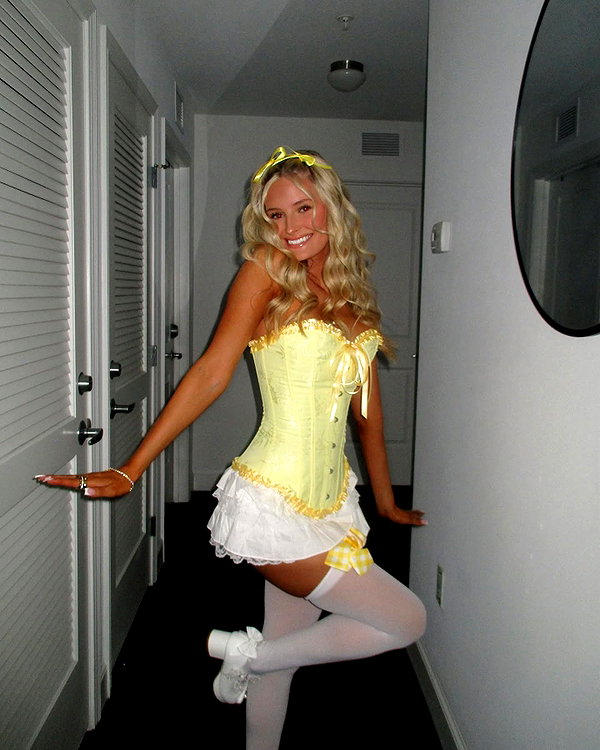 annika.petersonn instagram image archive image