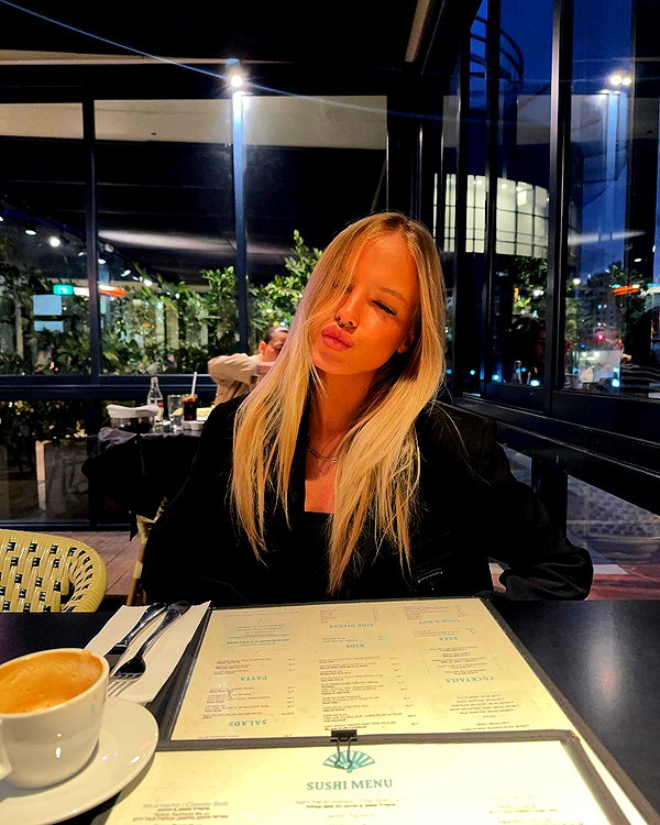 anya_shtril instagram image archive image