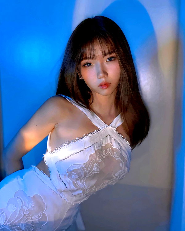 aryminh instagram image archive image