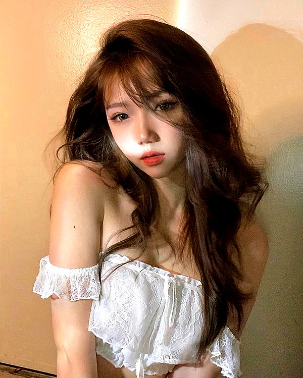 aryminh instagram image archive image