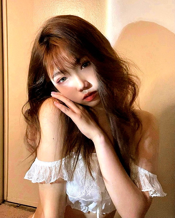 aryminh instagram image archive image