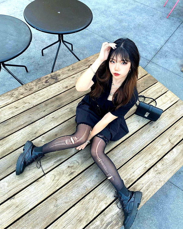 aryminh instagram image archive image