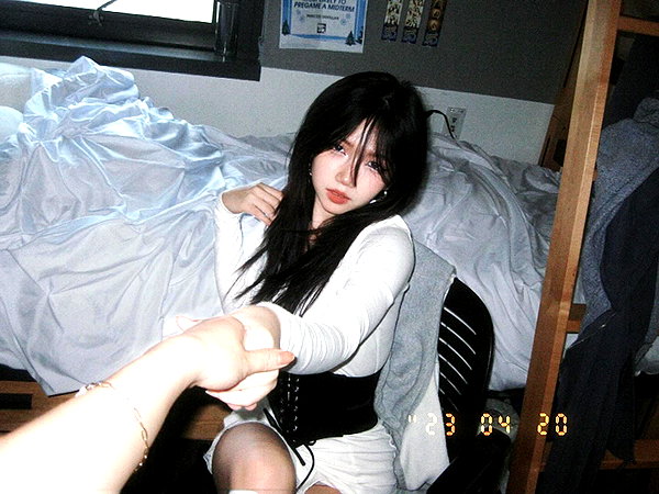 aryminh instagram image archive image